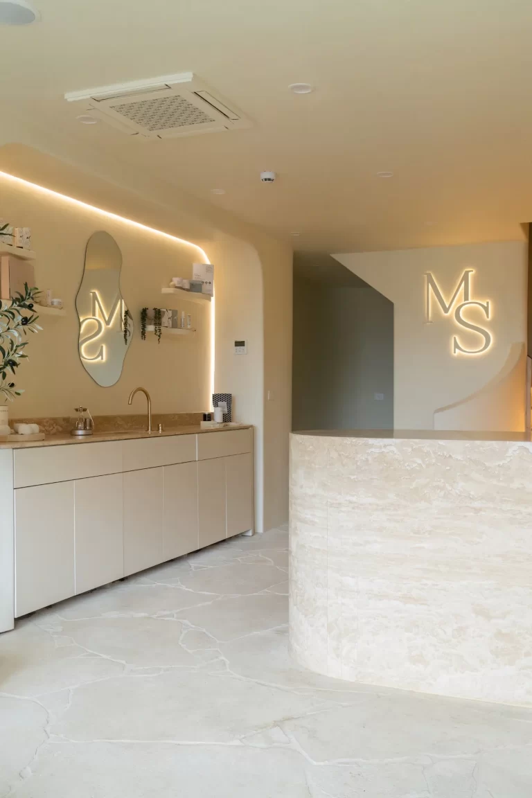 CREMA NOVELDA SANDBLASTED LIMESTONE CRAZY PAVING RMS TRADERS NATURAL STONE SUPPLIER MELBOURNE (4) Natural Stone - RMS Traders