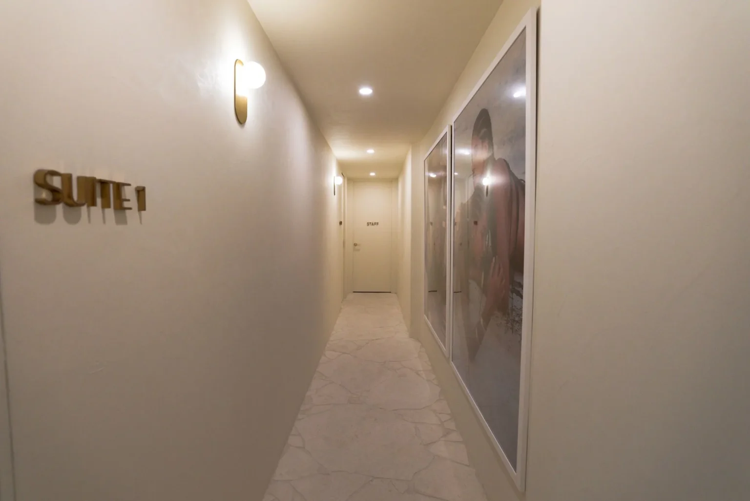 CREMA_NOVELDA_SANDBLASTED_LIMESTONE_CRAZY_PAVING_RMS_TRADERS_NATURAL_STONE_SUPPLIER_MELBOURNE_004