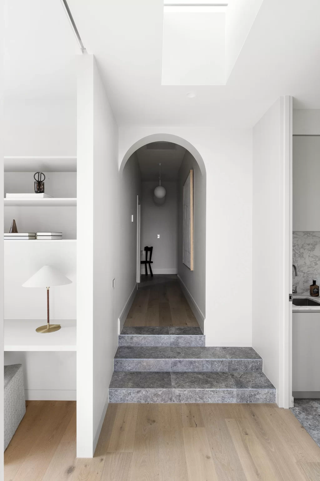 SILVER_UNFILLED_TRAVERTINE_RMS_TRADERS_NATURAL_STONE_SUPPLIER_MELBOURNE_006