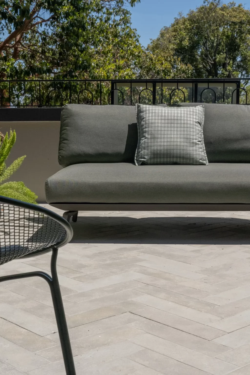 MADDISON_TUMBLED_LIMESTONE_BATONS_RMS_TRADERS_NATURAL_STONE_SUPPLIER (7)