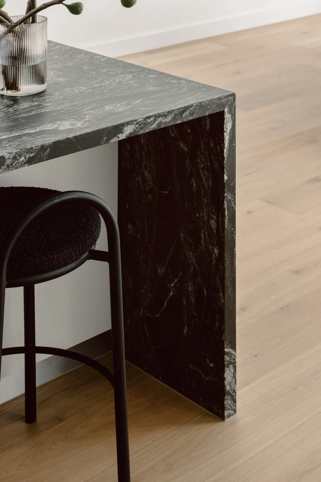 TITANIUM_BLACK_GRANITE_SLAB_RMS_TRADERS_NATURAL_STONE_SUPPLIER_MELBOURNE_002