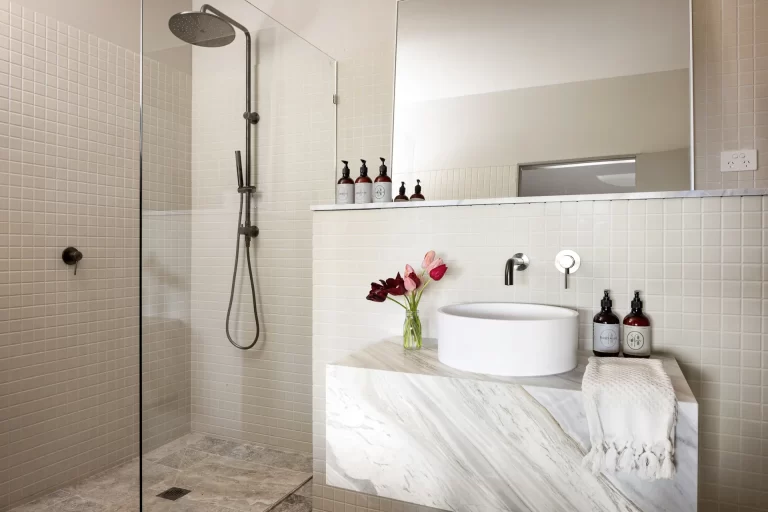 SILVER_UNFILLED_TRAVERTINE_RMS_TRADERS_NATURAL_STONE_SUPPLIER_MELBOURNE_002