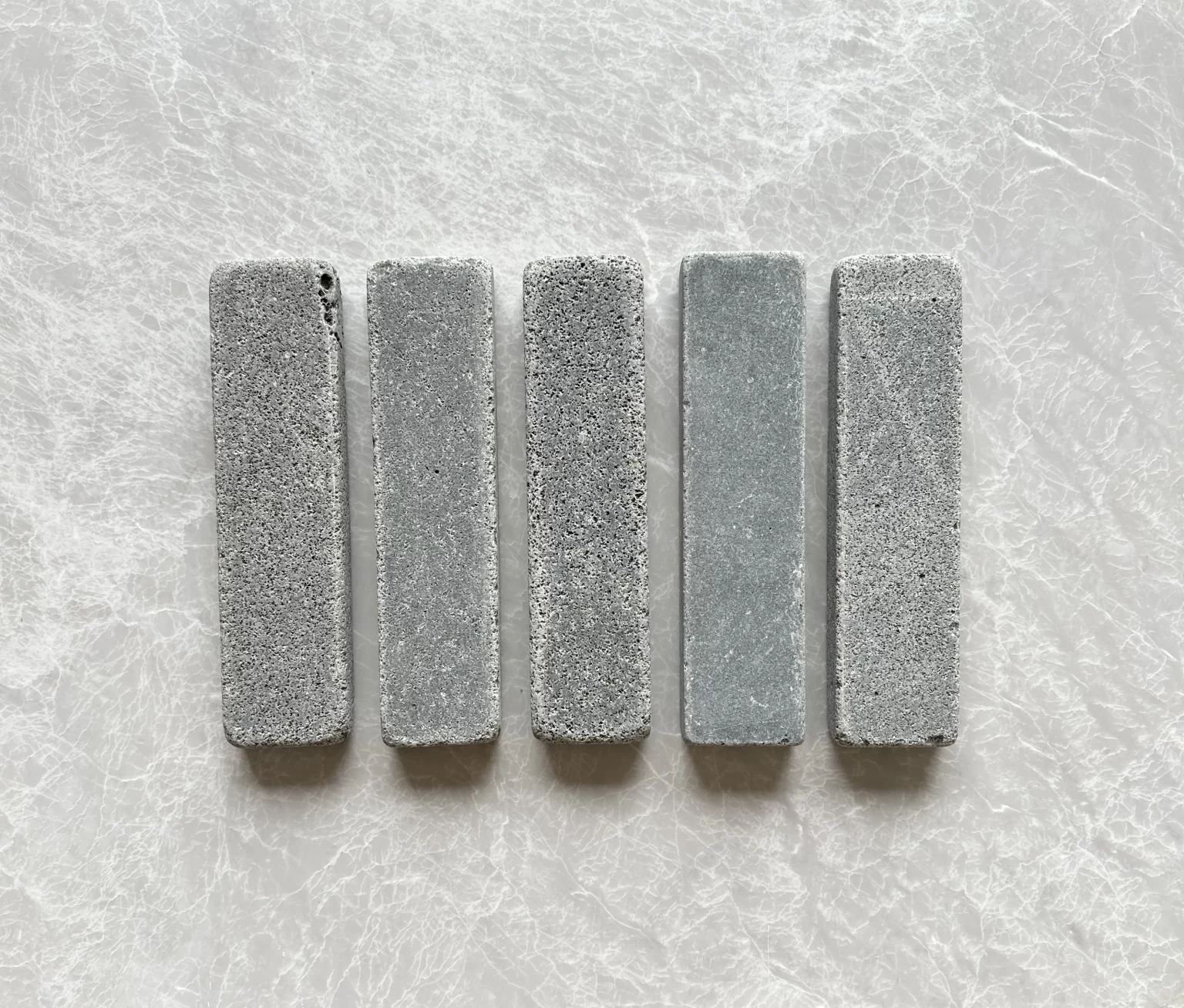 BLUESTONE_TUMBLED_BATONS_RMS_TRADERS_NATURAL_STONE_SUPPLIER_MELBOURNE_001