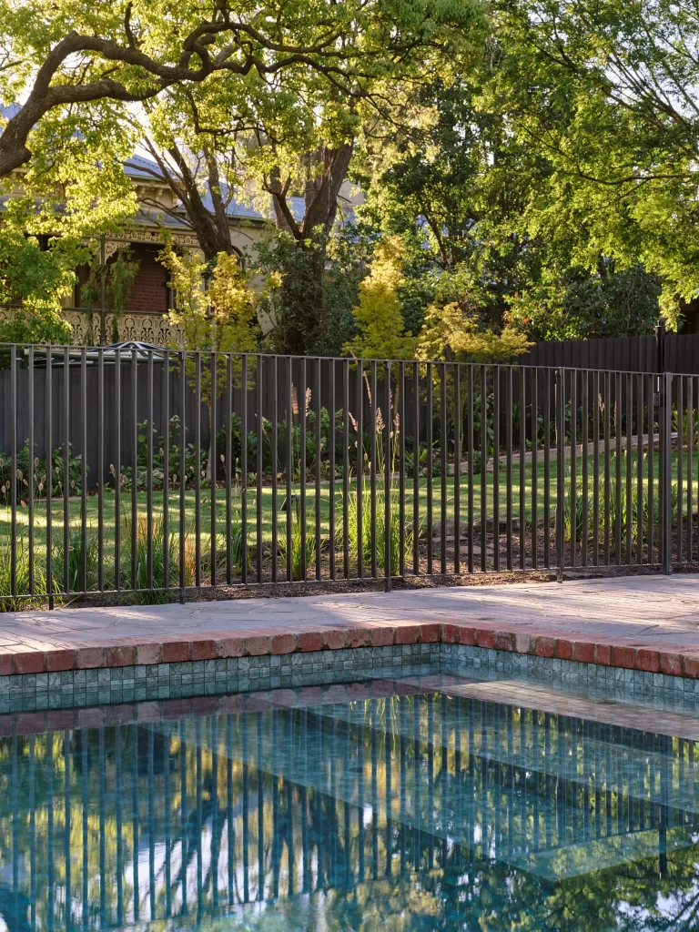 ITALIAN_PORPHYRY_CRAZY_PAVING_RMS_TRADERS_NATURAL_STONE_SUPPLIER_MELBOURNE_008