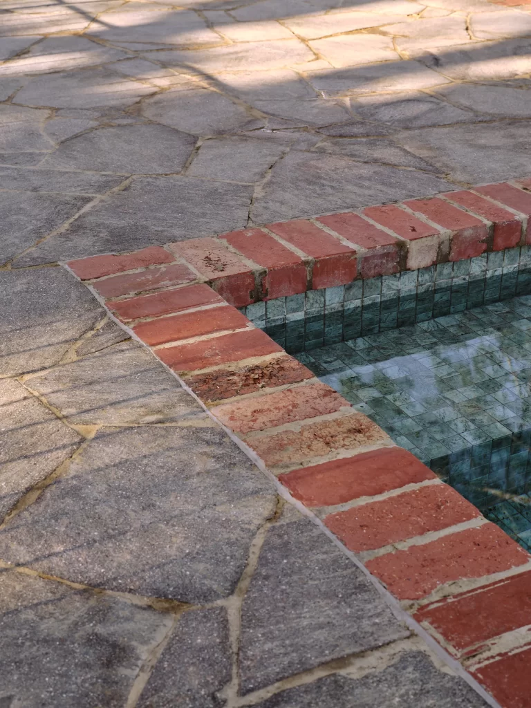 ITALIAN_PORPHYRY_CRAZY_PAVING_RMS_TRADERS_NATURAL_STONE_SUPPLIER_MELBOURNE_010