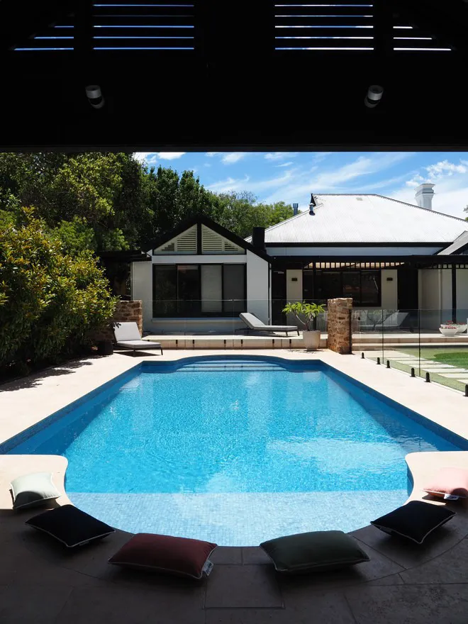 SINAI_PEARL_BRUSHED_LIMESTONE_RMS_TRADERS_NATURAL_STONE_SUPPLIER_MELBOURNE_002