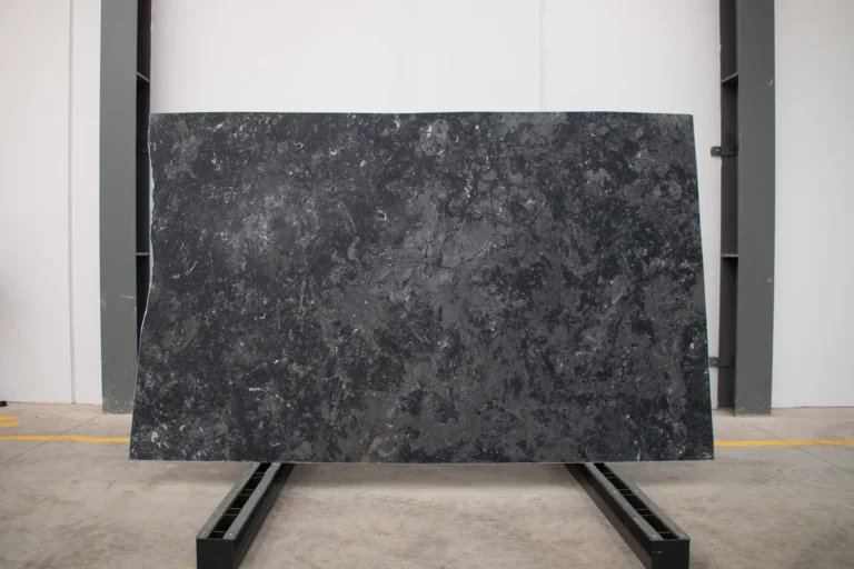 Calacatta Black Honed Quartzite