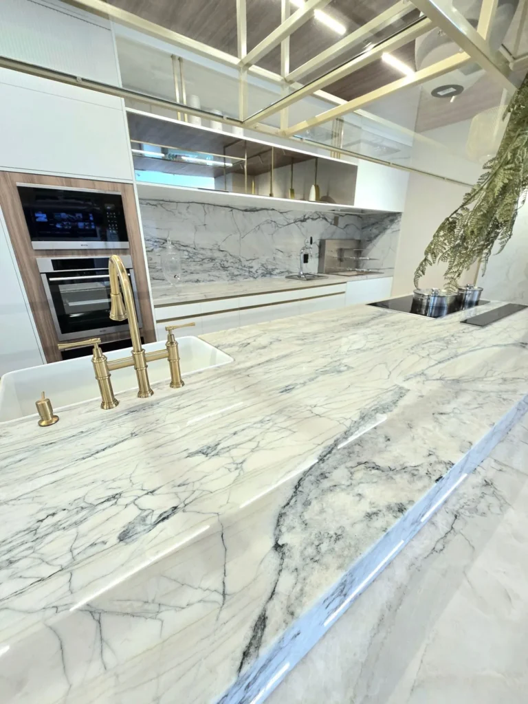 FANTASY_LUX_QUARTZITE_SLAB_RMS_TRADERS_NATURAL_STONE_SUPPLIER_MELBOURNE_001
