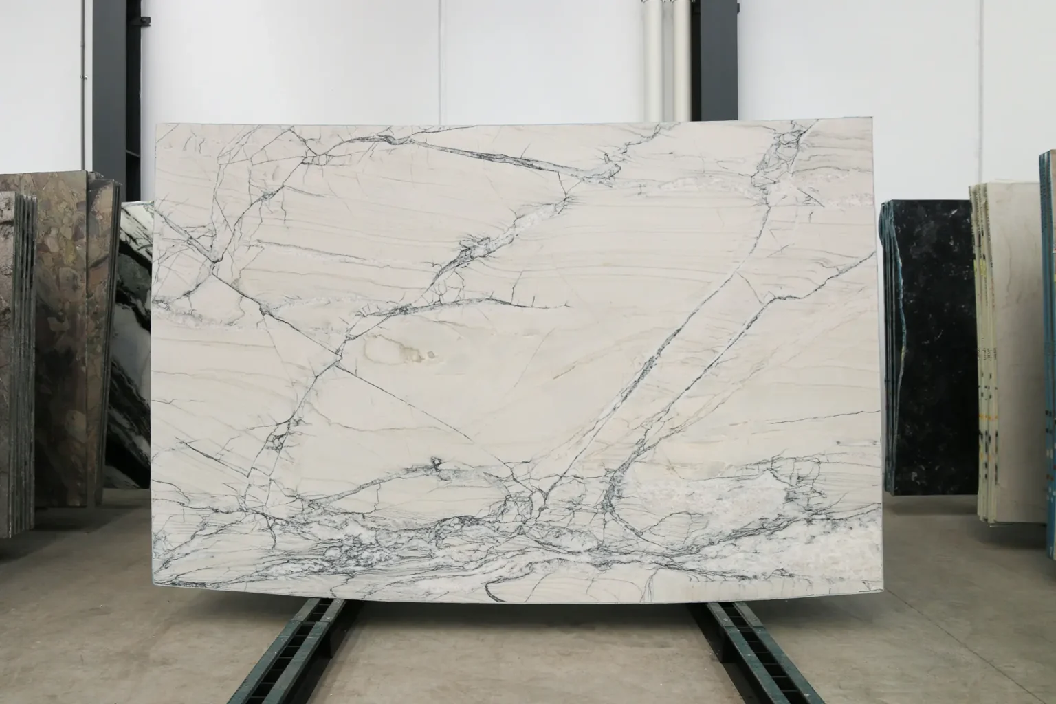 Fantasy Lux Honed Quartzite