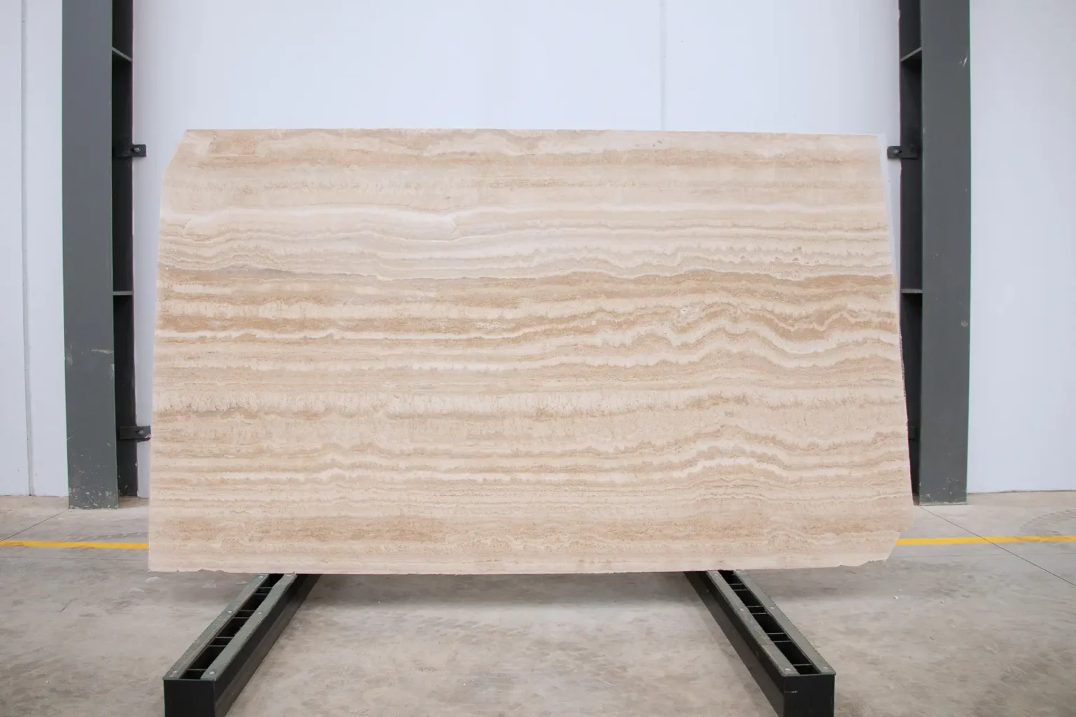 Ondulato Vein Cut Filled & Honed Travertine