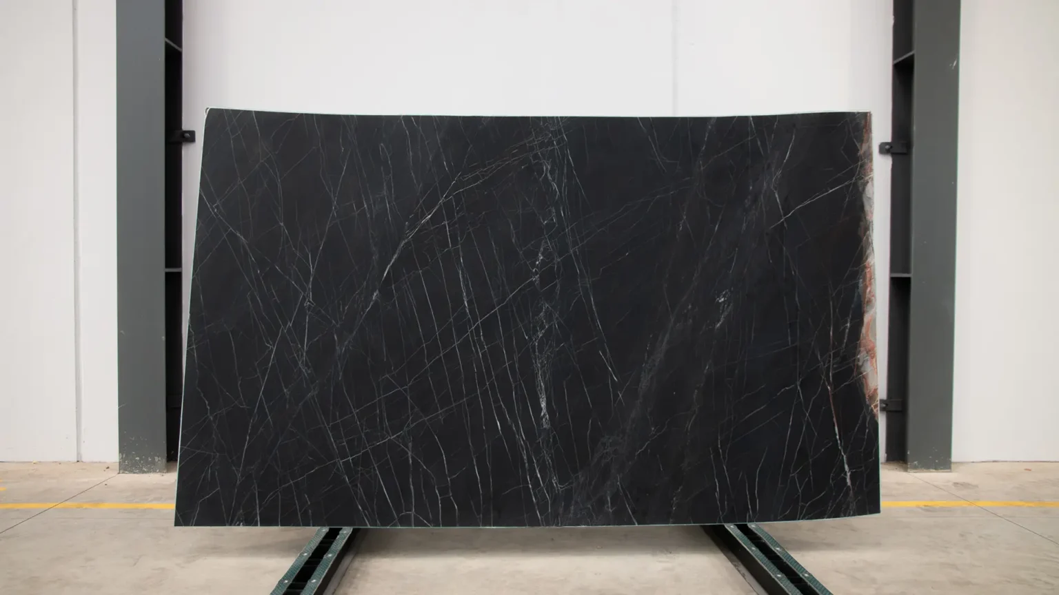 Venom Honed Quartzite (1)