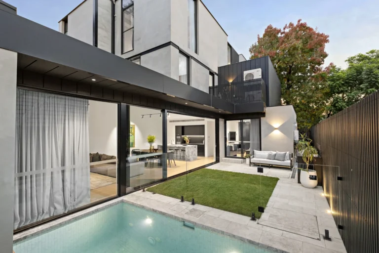 TUNDRA_LIGHT_SANDBLASTED_LIMESTONE_RMS_TRADERS_NATURAL_STONE_SUPPLIER_MELBOURNE (4)