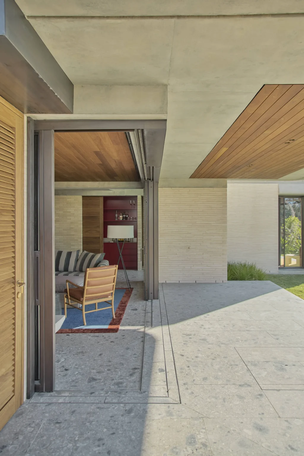 SOUTH_COAST_BEACH_HOUSE_PROJECT_RMS_TRADERS_NATURAL_STONE_SUPPLIER_MELBOURNE_078