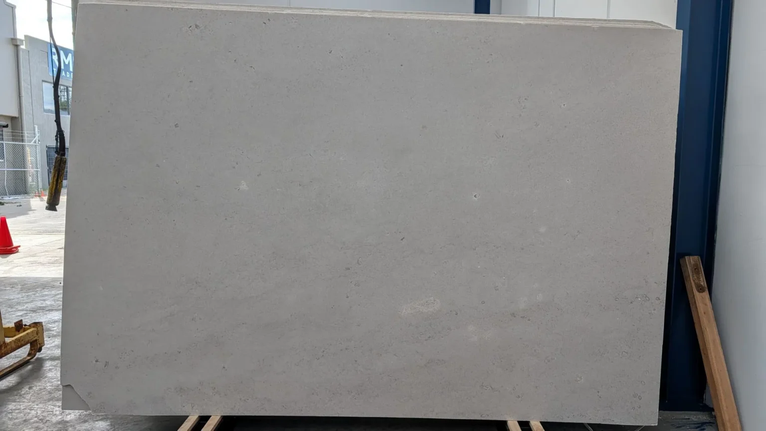 TALLIN_GREY_LIMESTONE_SLAB_RMS_TRADERS_NATURAL_STONE_SUPPLIER_MELBOURNE_001