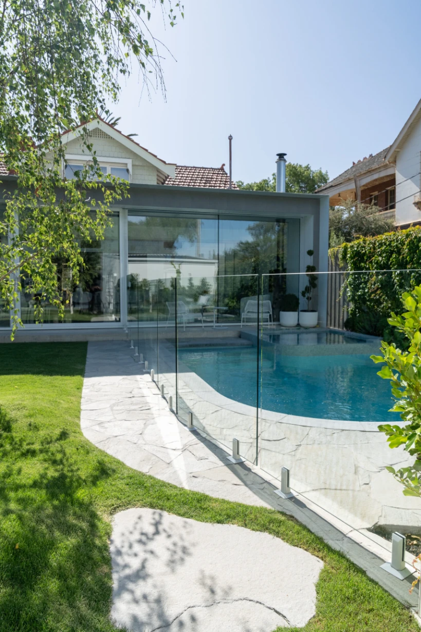 How to Lay Natural Stone Crazy Paving: Step-by-Step DIY Installation Guide Natural Stone - RMS Traders