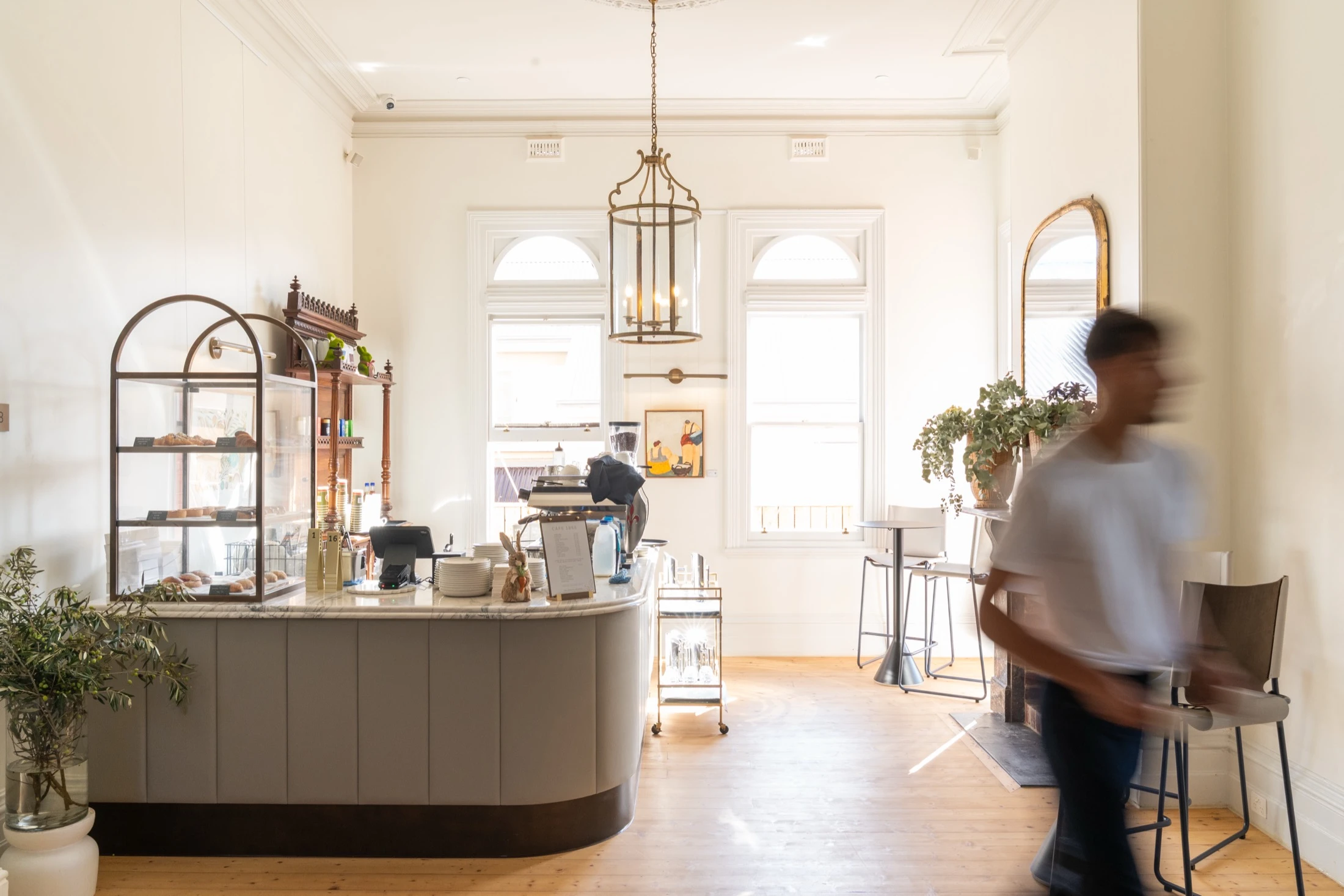 The Queenscliff Hotel: A Restoration of Love Shaped by Natural Stone Natural Stone - RMS Traders