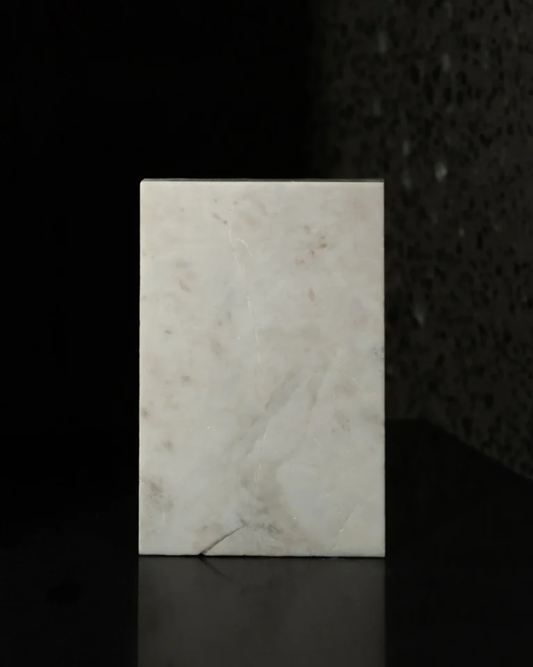 LORDE_WHITE_ACID_WASH_PORCELIA_RMS_TRADERS (4)